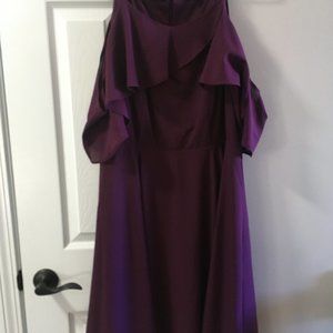 Knee-length flowy off-shoulder dress